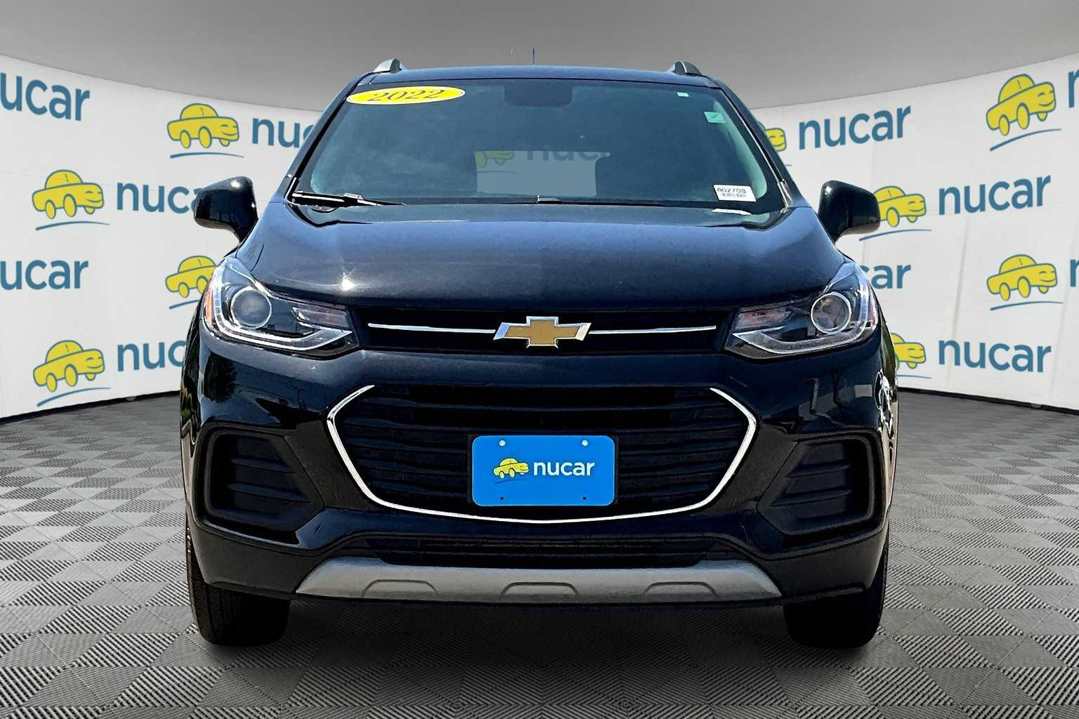 2022 Chevrolet Trax LT - Photo 2