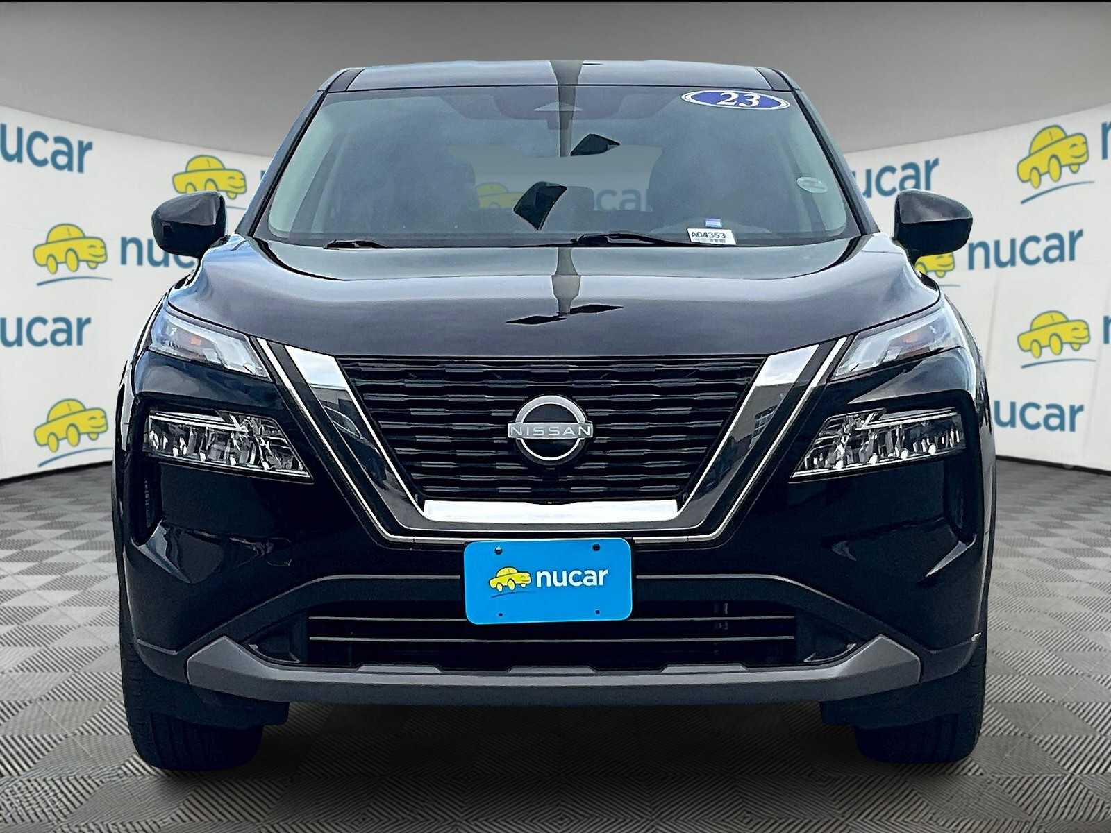 2023 Nissan Rogue SV - Photo 2