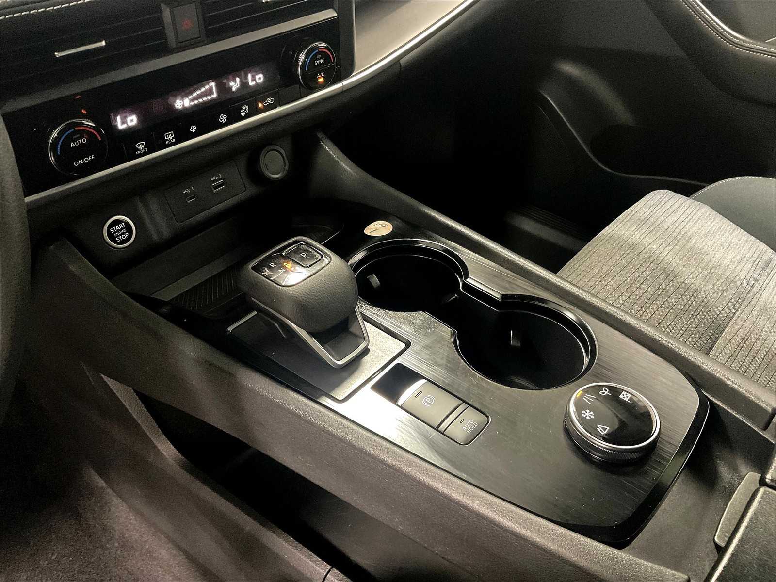 2023 Nissan Rogue SV - Photo 21