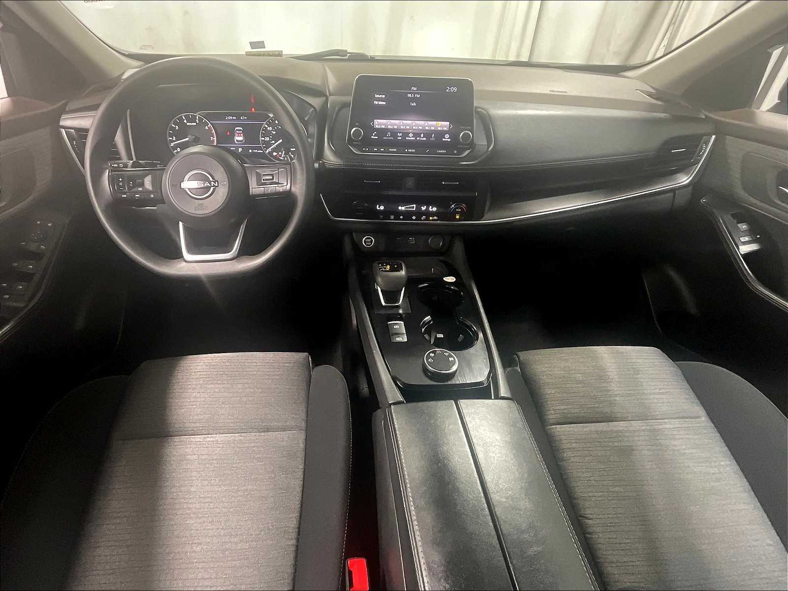 2023 Nissan Rogue SV - Photo 22