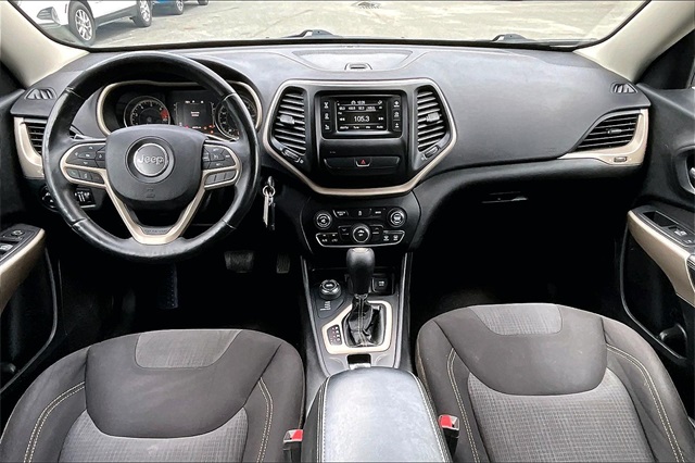 2017 Jeep Cherokee Latitude - Photo 16