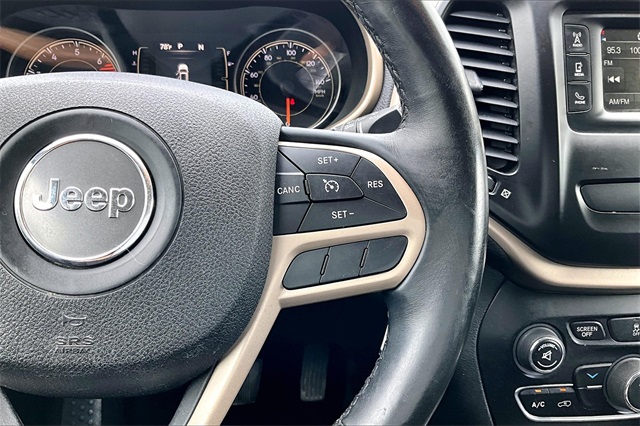 2017 Jeep Cherokee Latitude - Photo 24