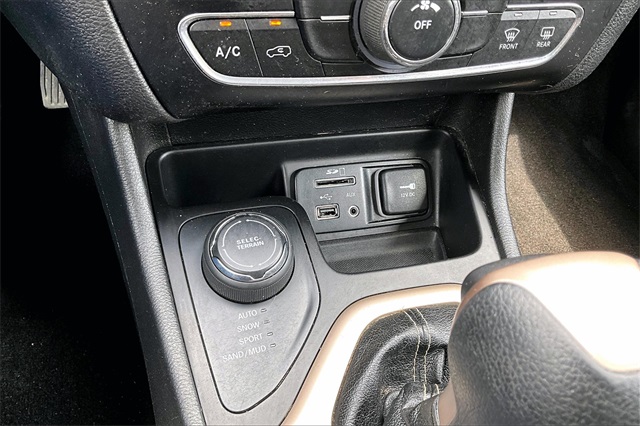 2017 Jeep Cherokee Latitude - Photo 27