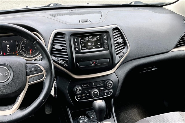 2017 Jeep Cherokee Latitude - Photo 6
