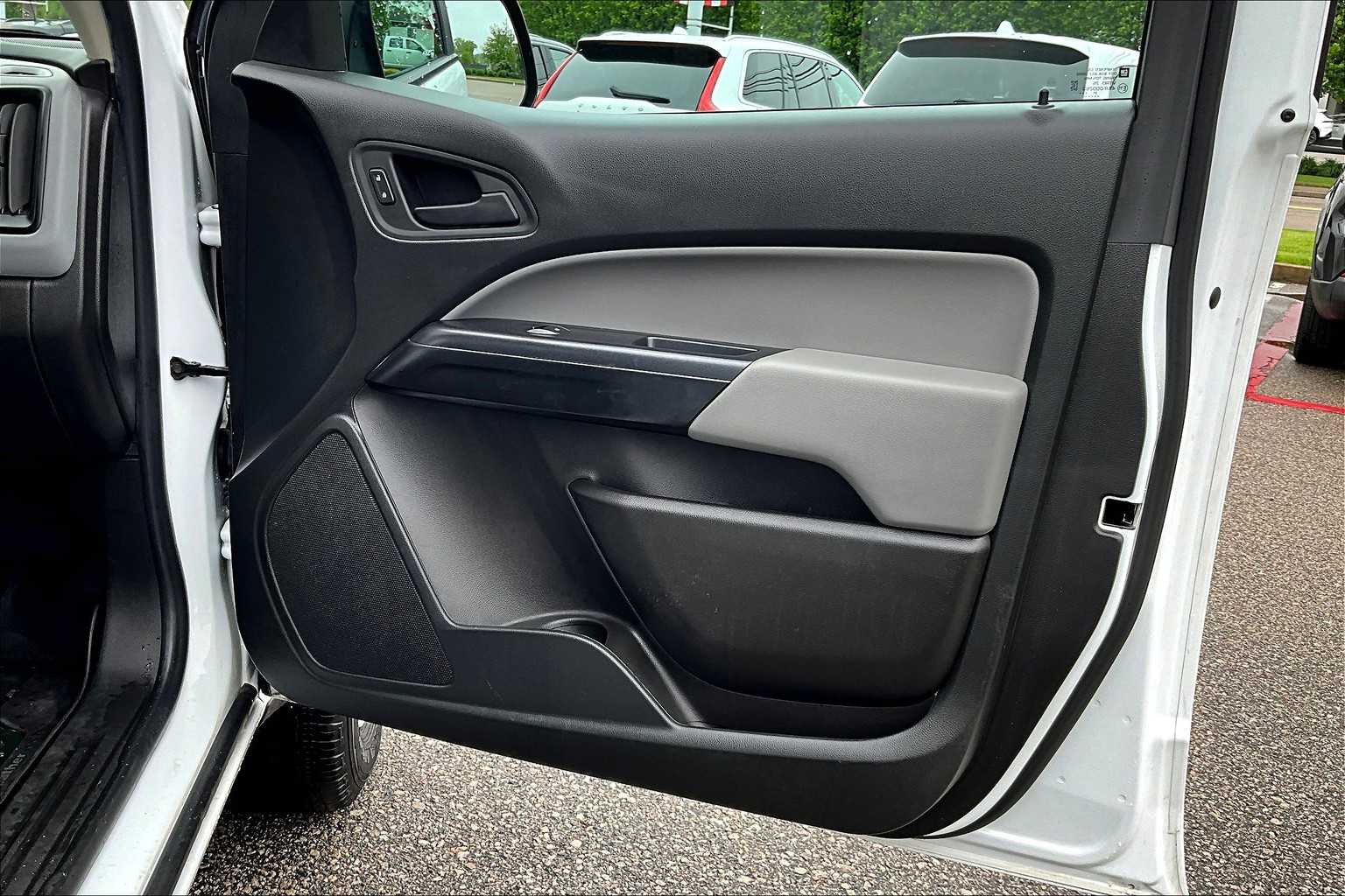 2022 Chevrolet Colorado 4WD Work Truck - Photo 12