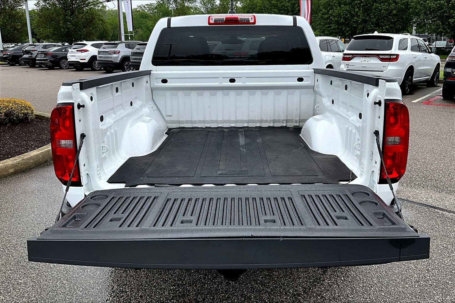 2022 Chevrolet Colorado 4WD Work Truck - Photo 29