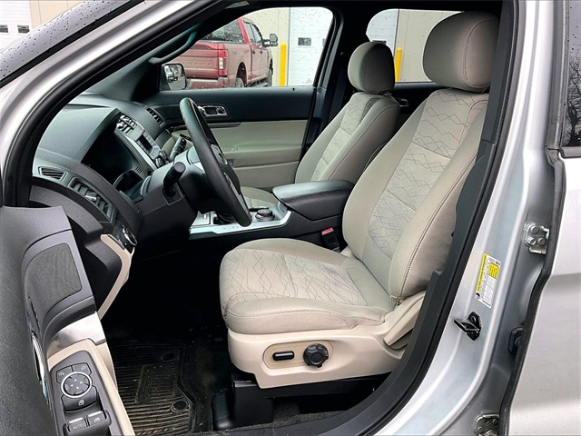 2015 Ford Explorer Base - Photo 20