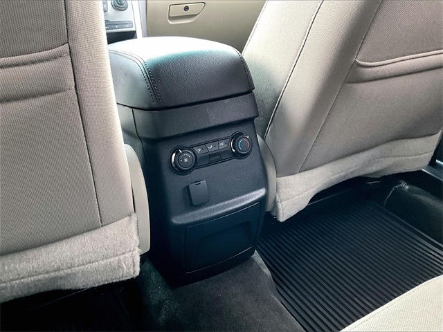 2015 Ford Explorer Base - Photo 29