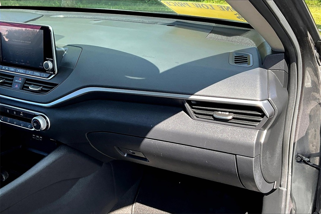 2021 Nissan Altima 2.5 SV - Photo 13