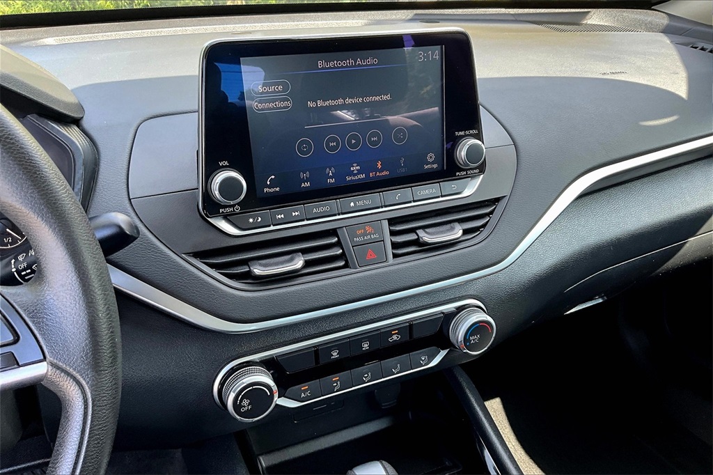 2021 Nissan Altima 2.5 SV - Photo 26
