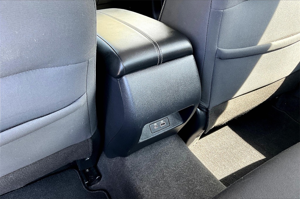 2021 Nissan Altima 2.5 SV - Photo 28