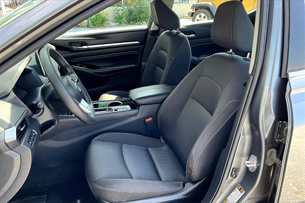 2021 Nissan Altima 2.5 SV - Photo 10