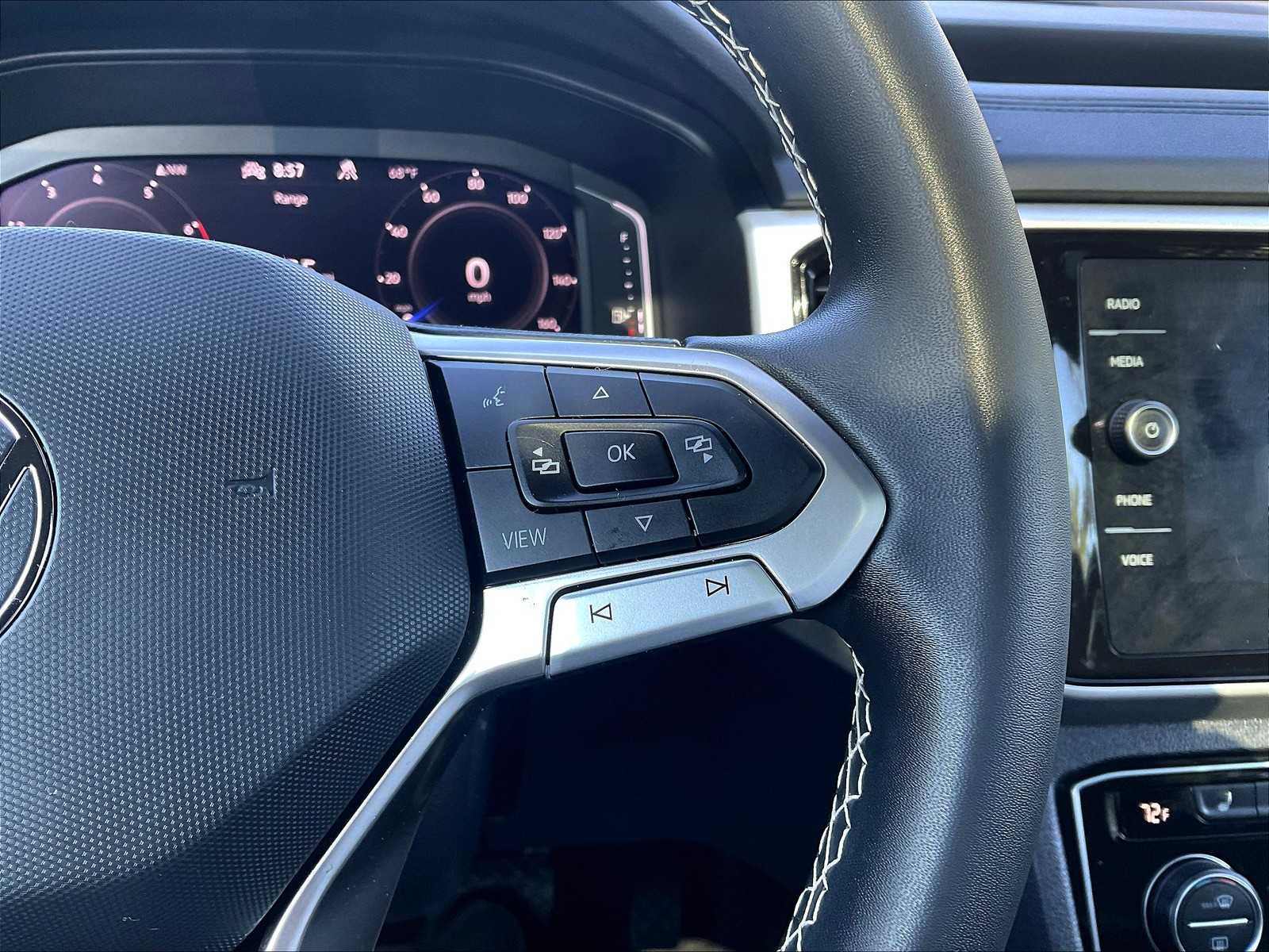 2022 Volkswagen Atlas Cross Sport 2.0T SE w/Technology - Photo 24