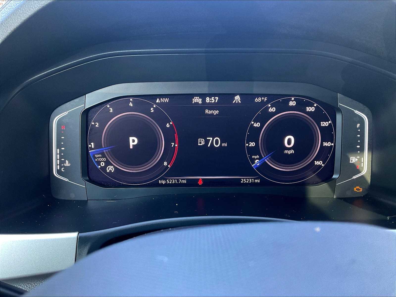 2022 Volkswagen Atlas Cross Sport 2.0T SE w/Technology - Photo 25
