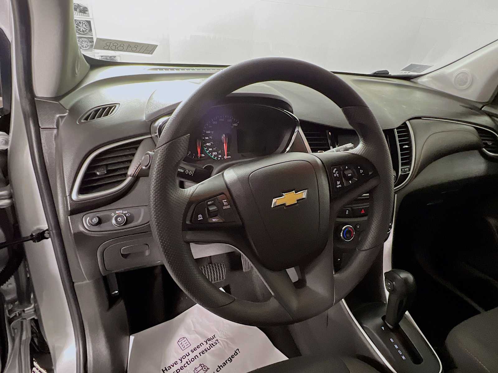 2022 Chevrolet Trax LS - Photo 11