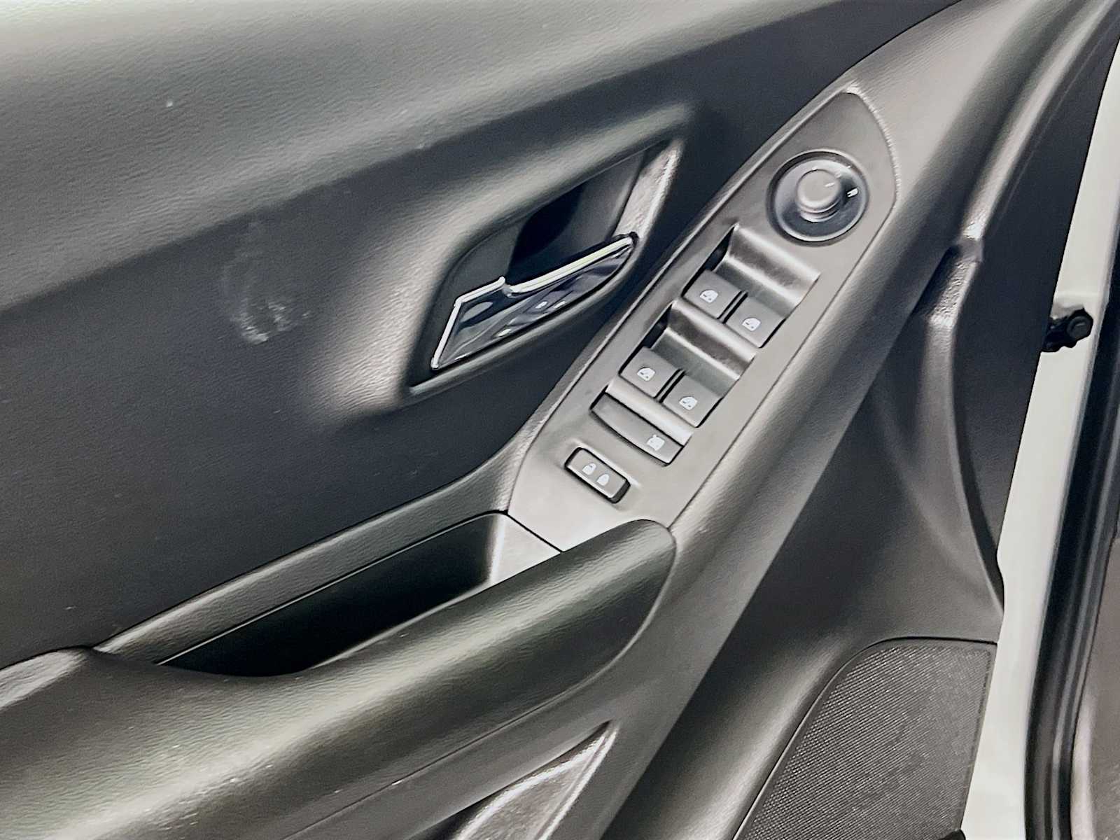 2022 Chevrolet Trax LS - Photo 17