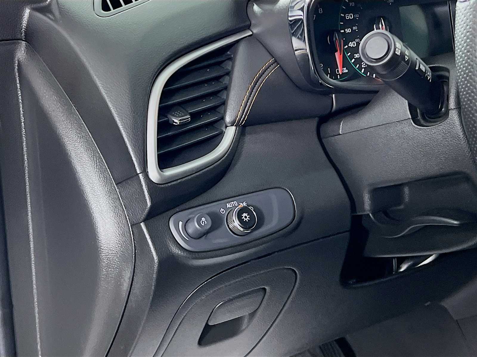 2022 Chevrolet Trax LS - Photo 10