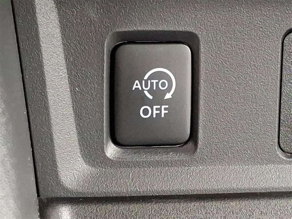 2025 Nissan Sentra S - Photo 16