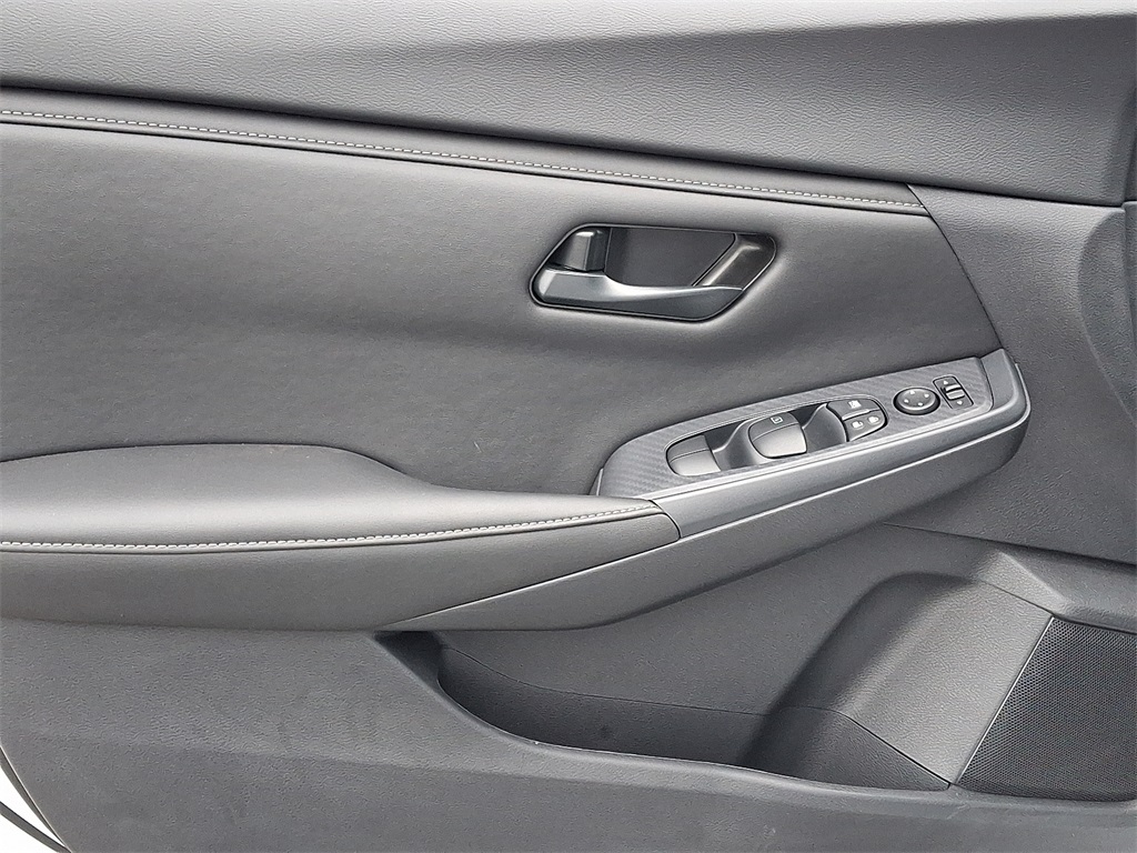 2025 Nissan Sentra S - Photo 8