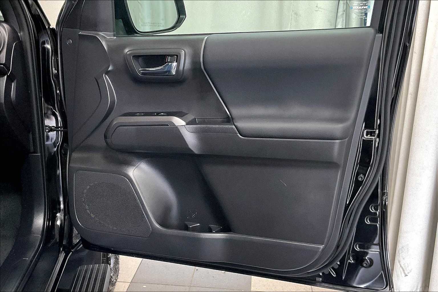 2023 Toyota Tacoma TRD Off Road - Photo 12
