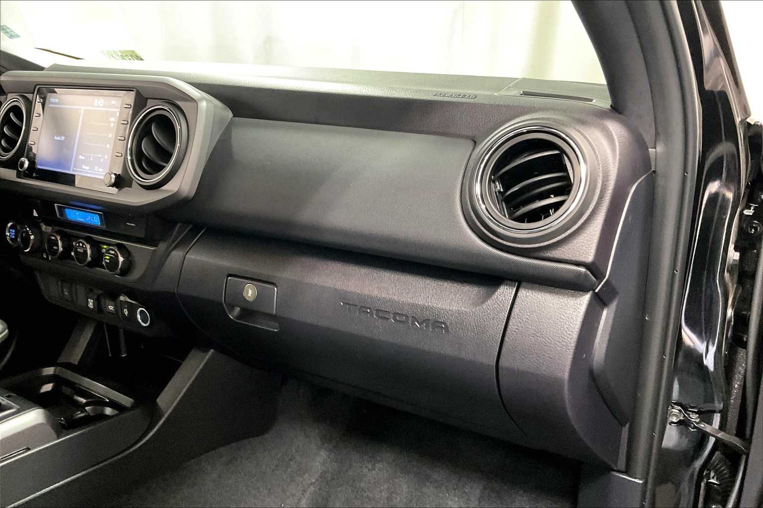 2023 Toyota Tacoma TRD Off Road - Photo 13