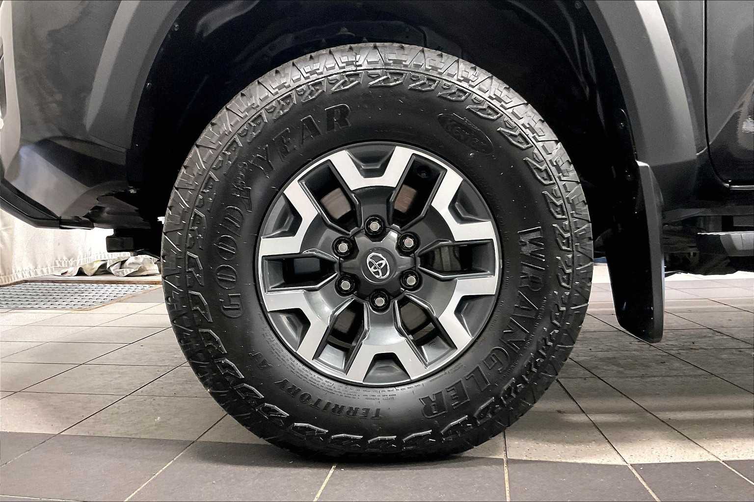 2023 Toyota Tacoma TRD Off Road - Photo 7