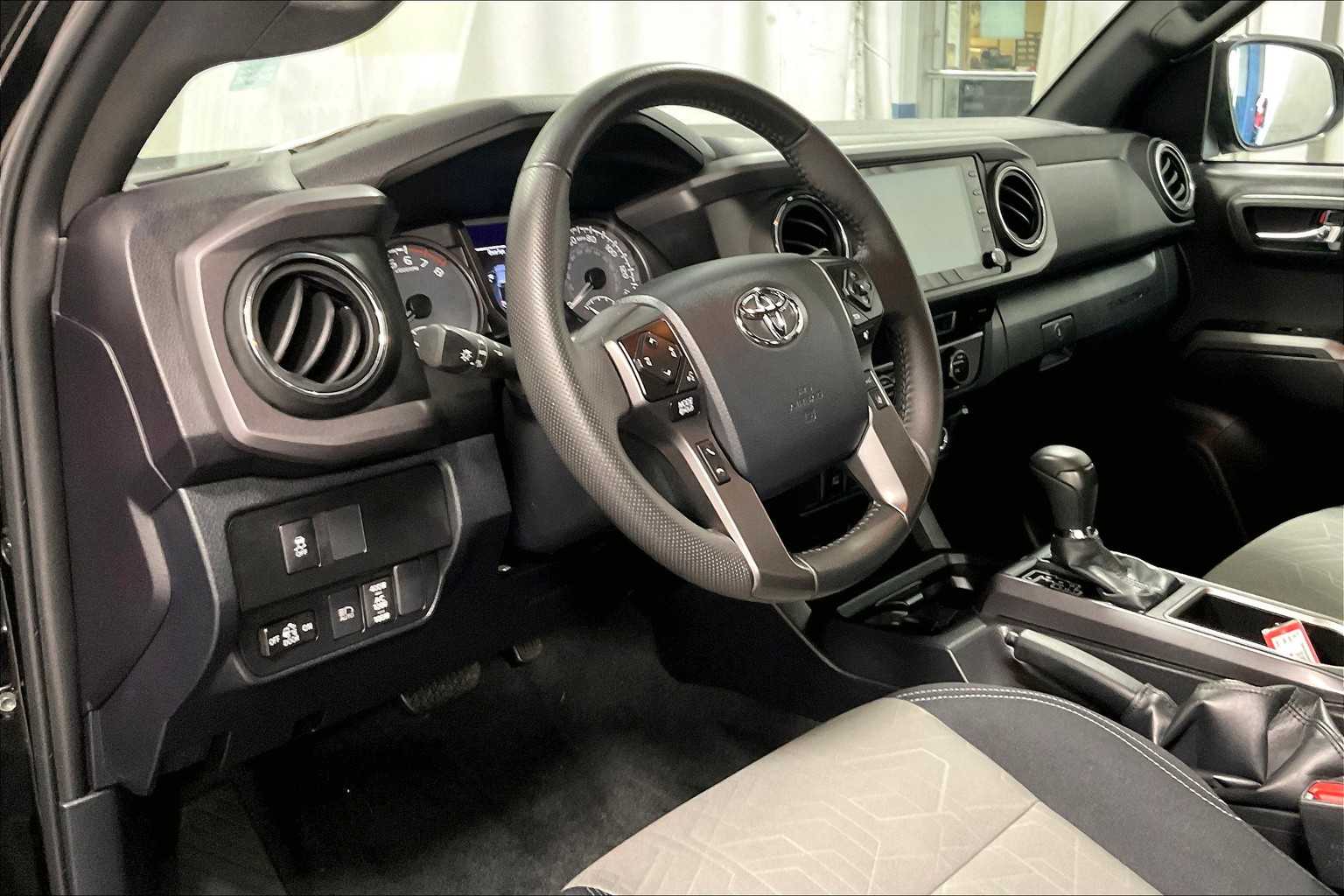 2023 Toyota Tacoma TRD Off Road - Photo 8