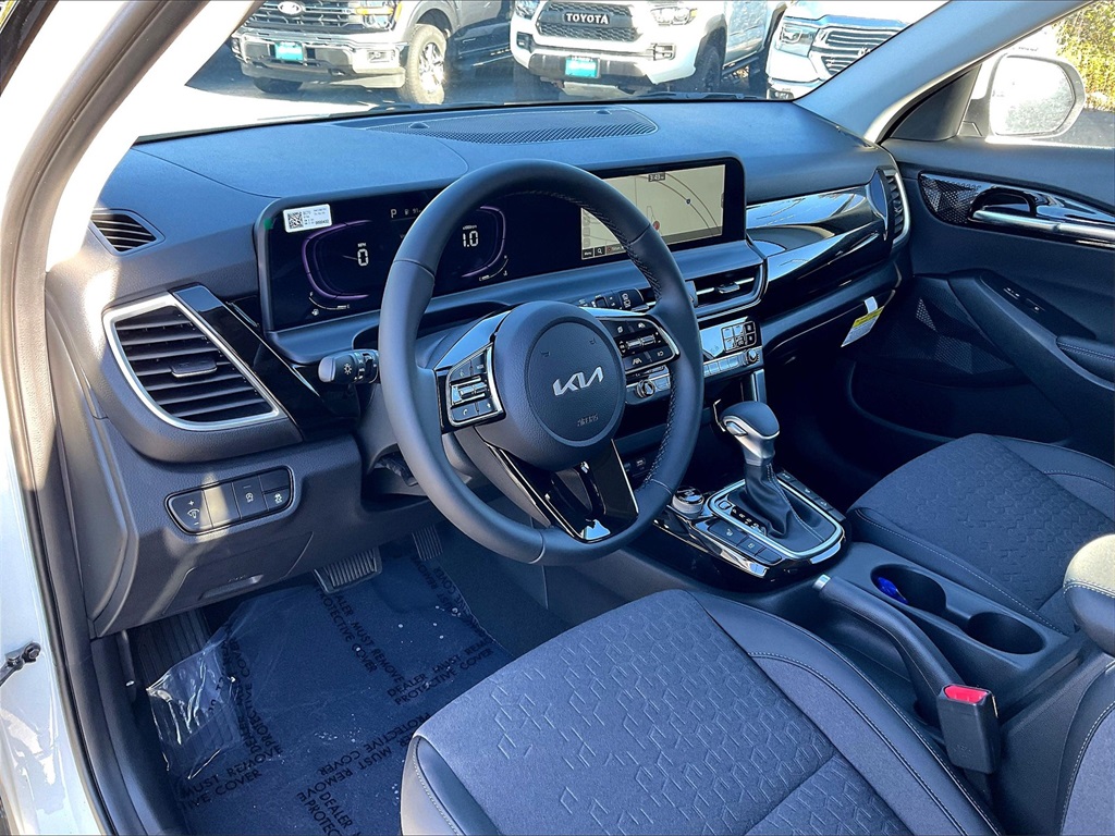 2026 Kia Seltos S - Photo 9