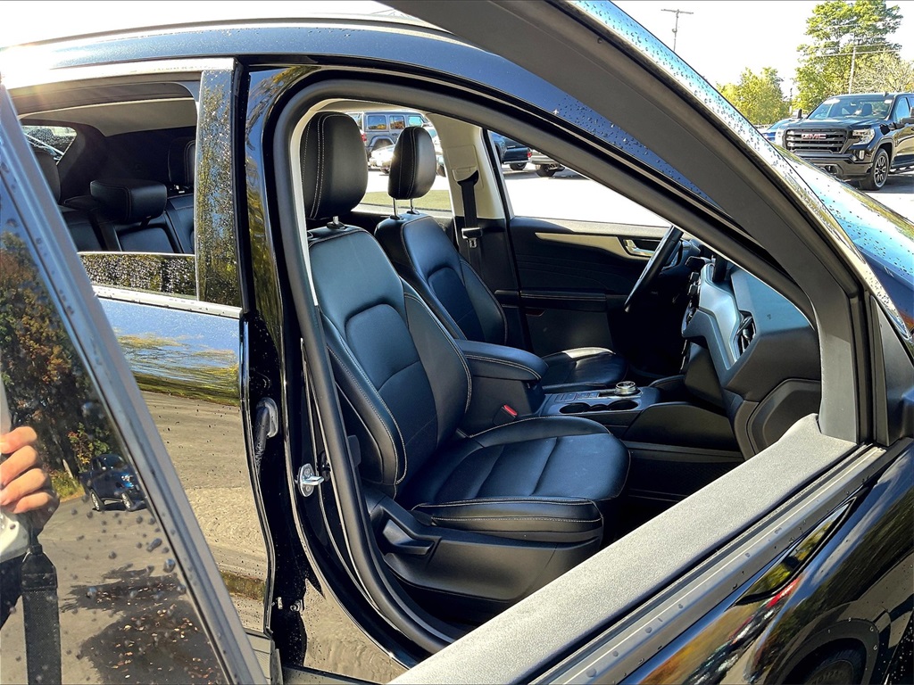 2022 Ford Escape SEL - Photo 11