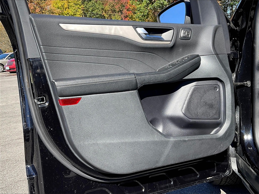 2022 Ford Escape SEL - Photo 9