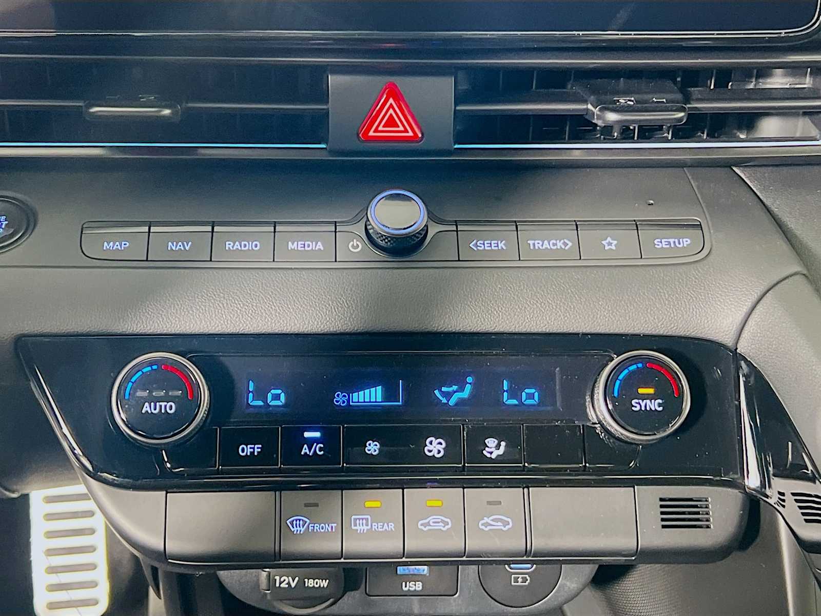 2025 Hyundai Elantra Hybrid SEL Sport - Photo 11