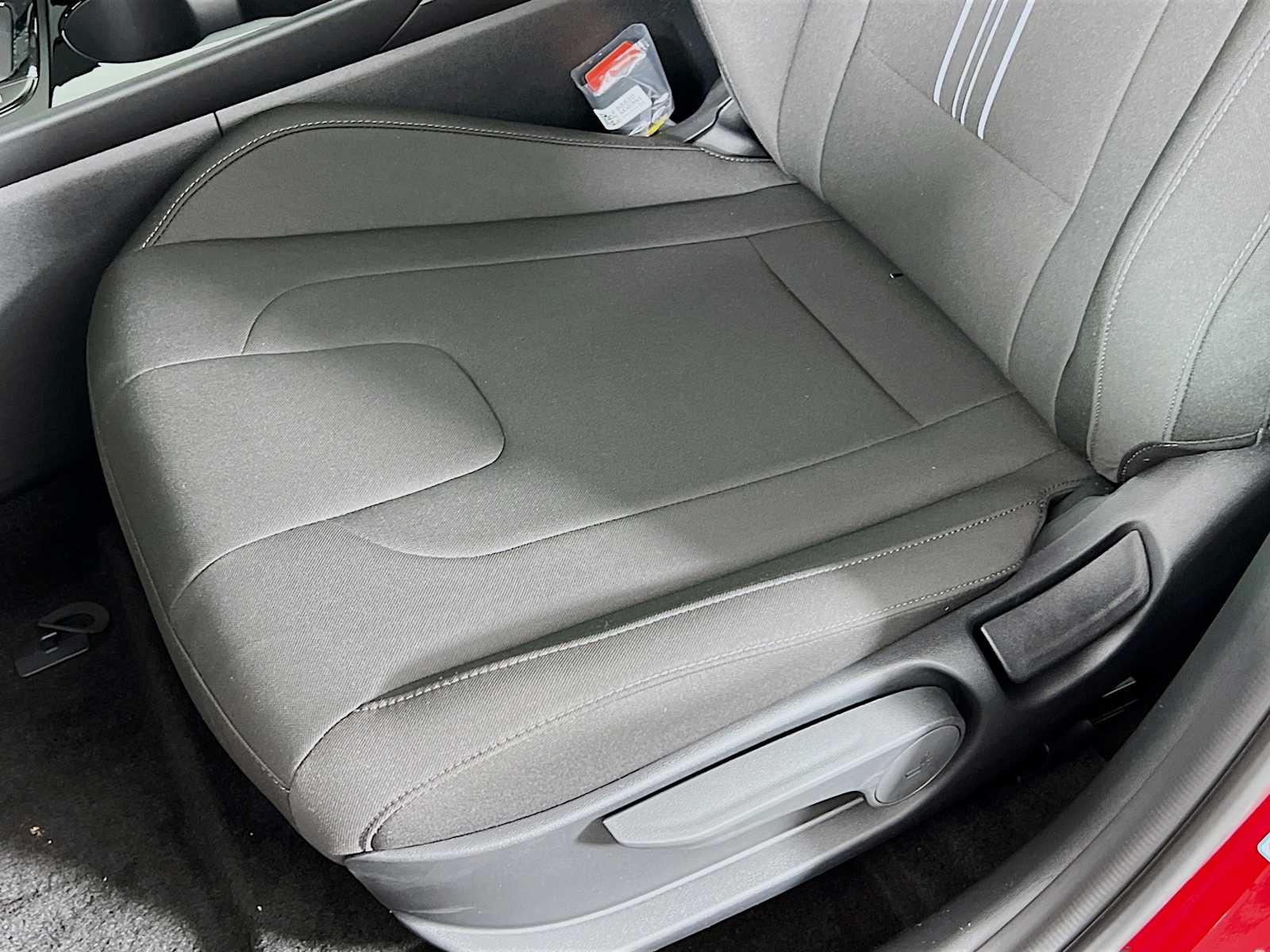 2025 Hyundai Elantra Hybrid SEL Sport - Photo 17