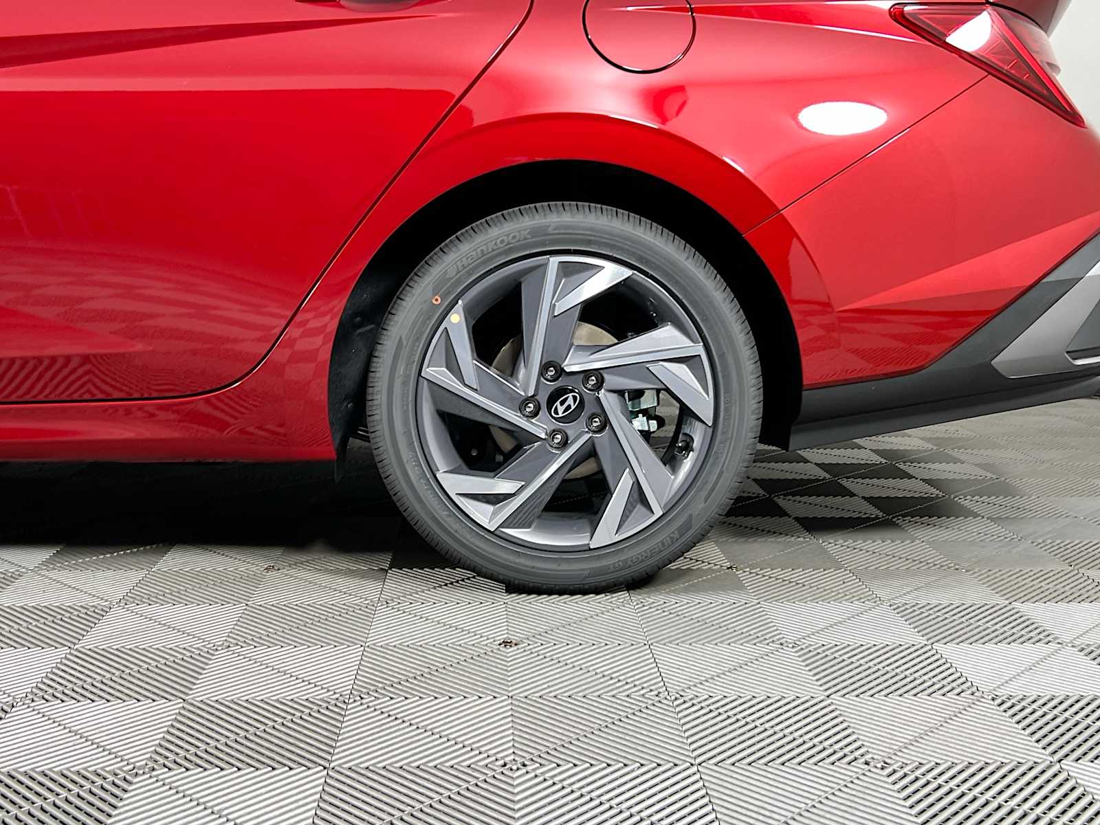 2025 Hyundai Elantra Hybrid SEL Sport - Photo 19