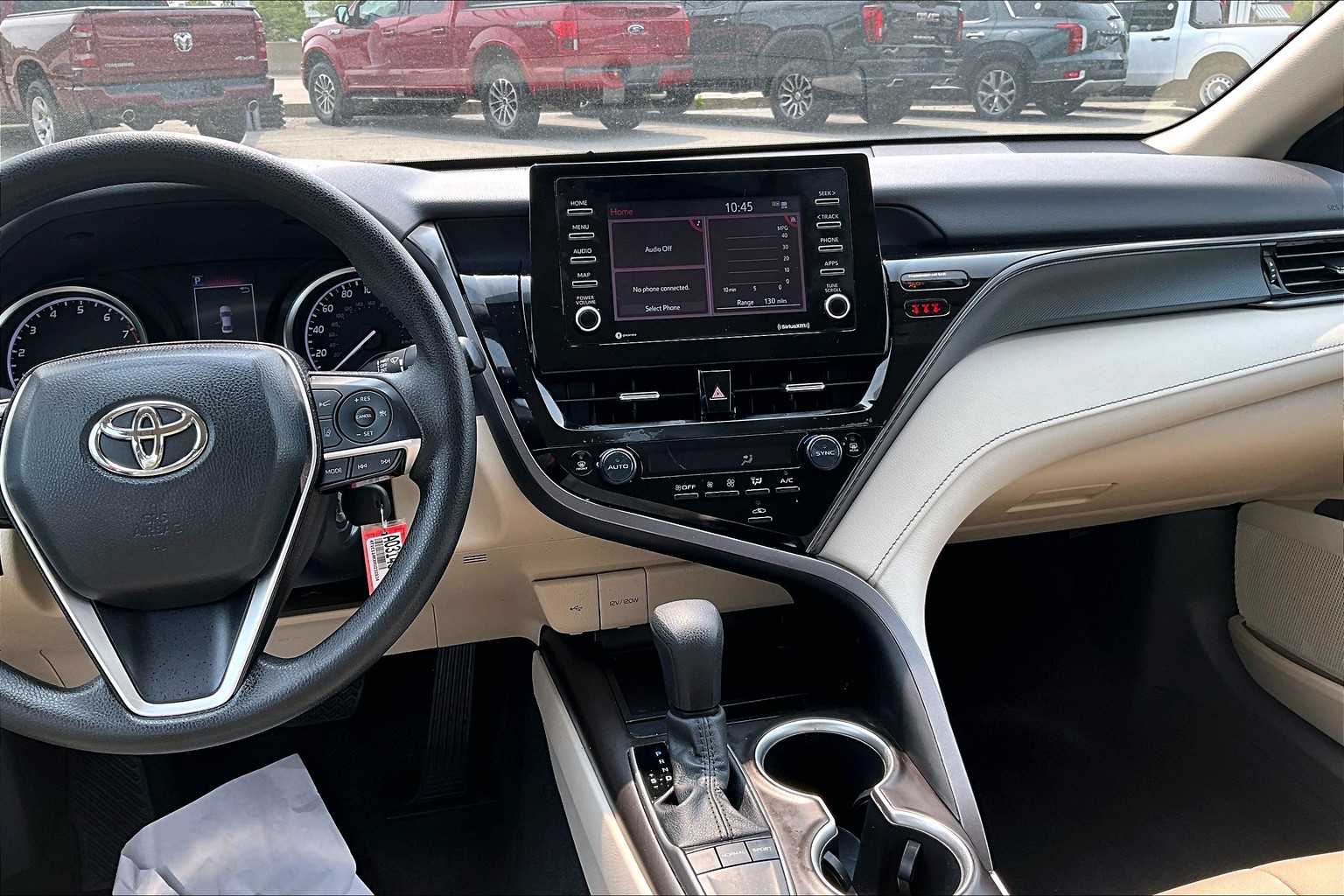 2024 Toyota Camry LE - Photo 17