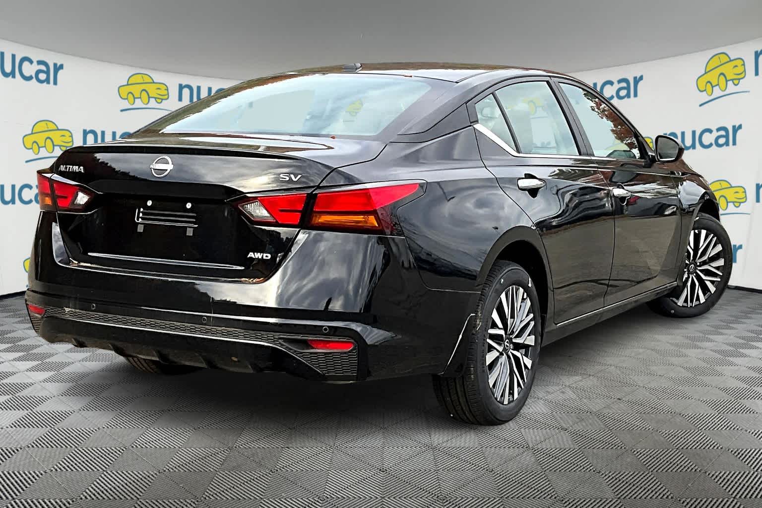 2024 Nissan Altima 2.5 SV - Photo 6