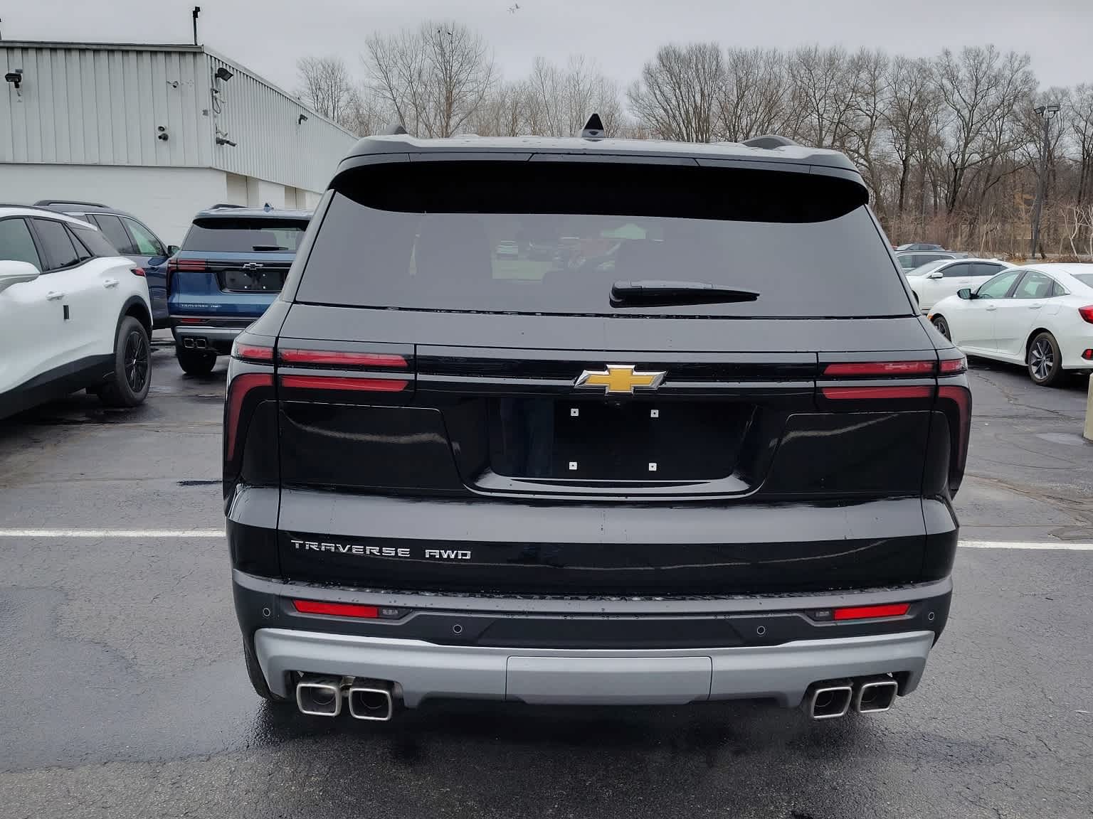 2025 Chevrolet Traverse AWD LT - Photo 5