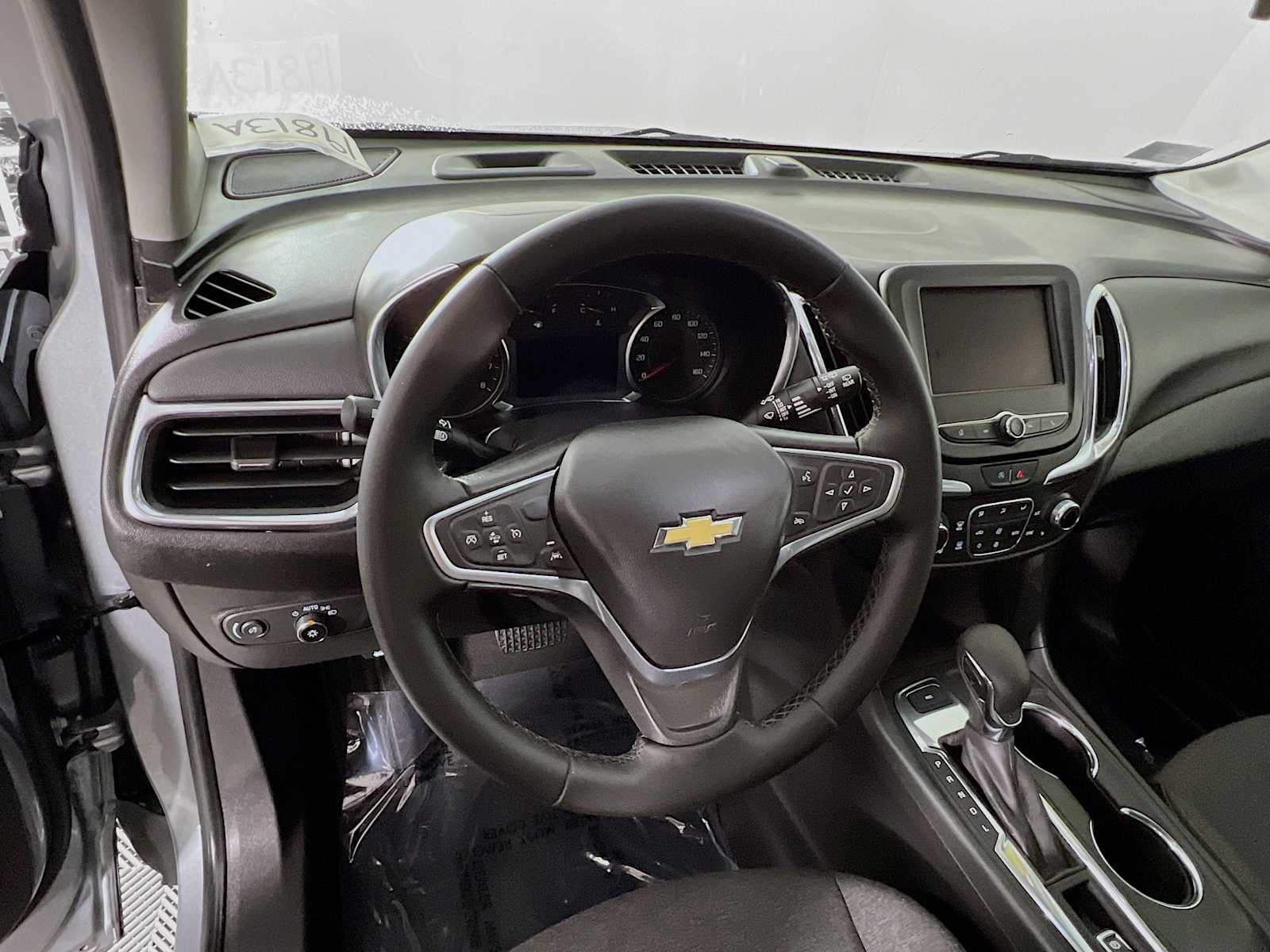 2023 Chevrolet Equinox LT - Photo 11