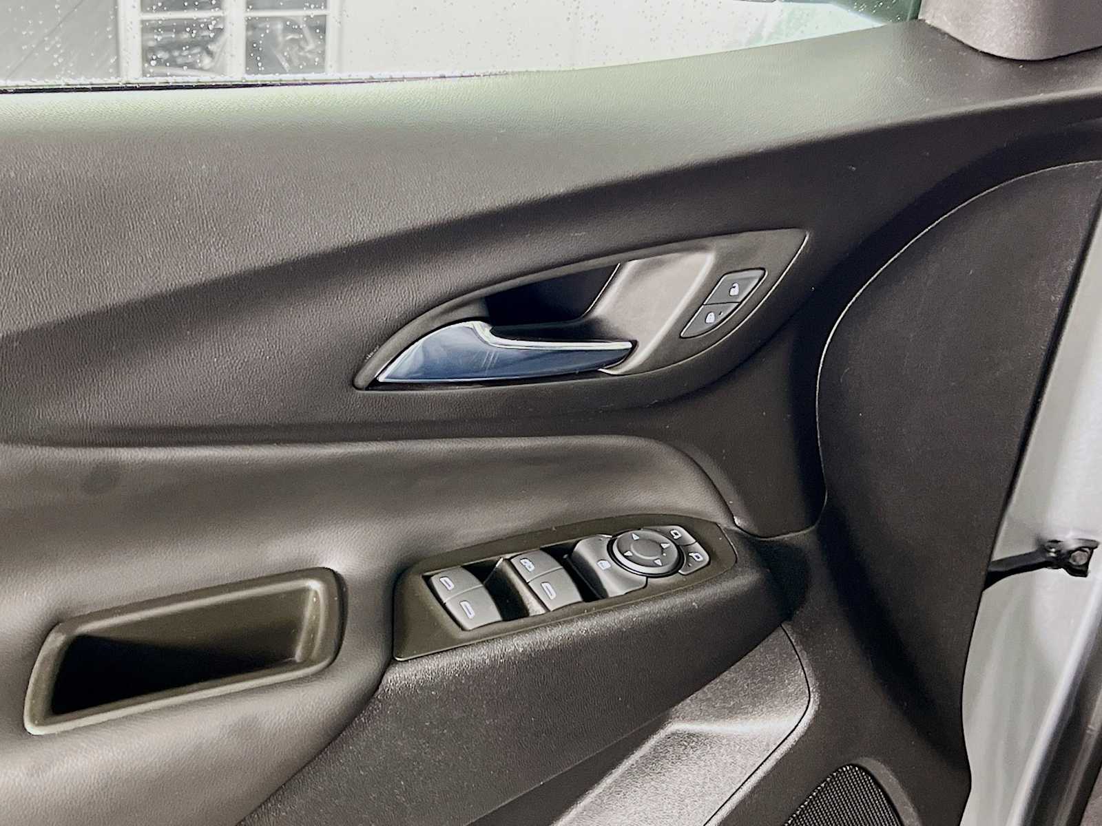 2023 Chevrolet Equinox LT - Photo 17