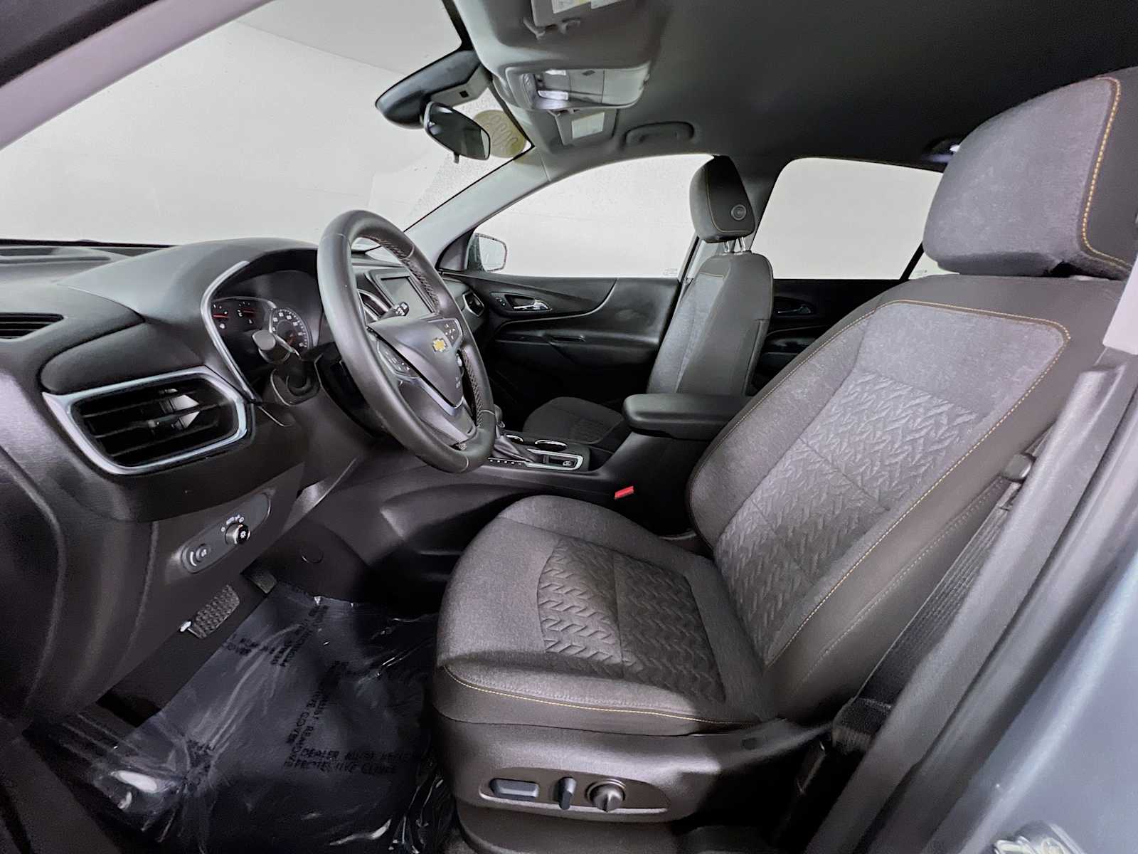 2023 Chevrolet Equinox LT - Photo 21
