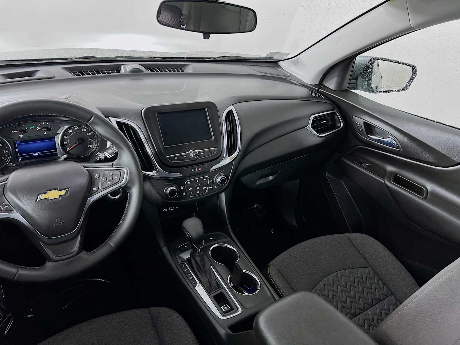 2023 Chevrolet Equinox LT - Photo 23