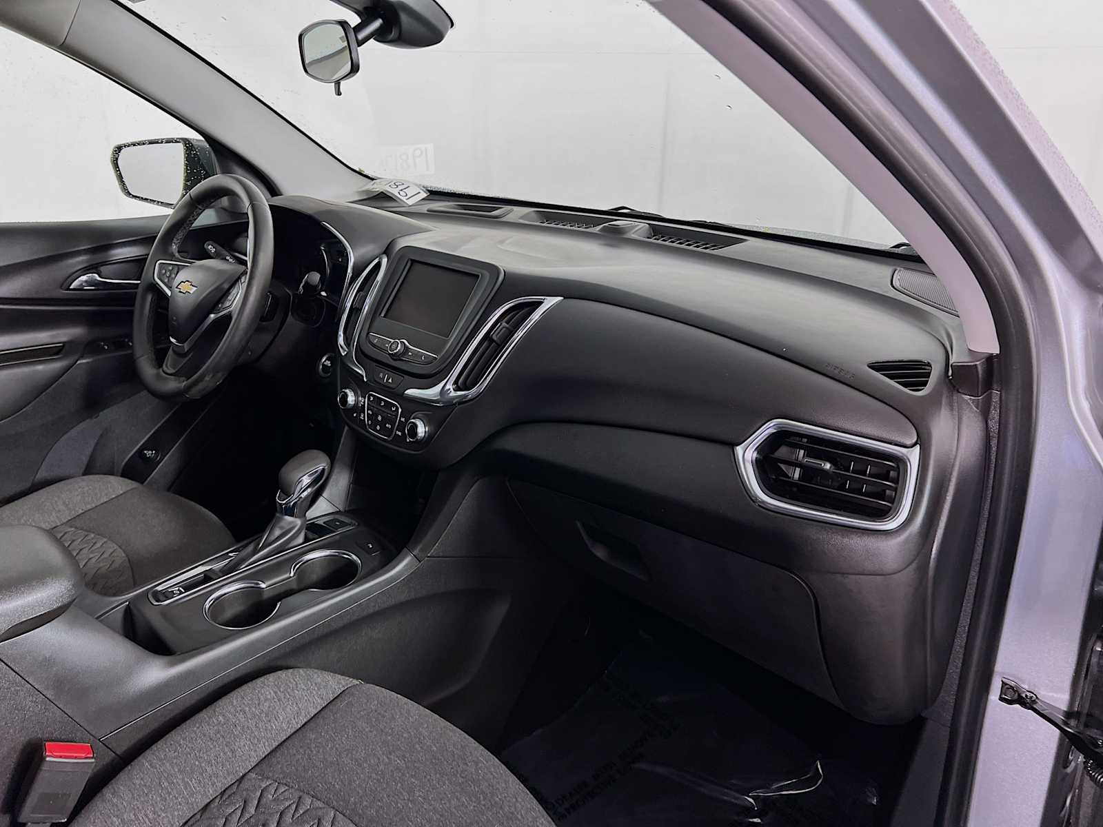2023 Chevrolet Equinox LT - Photo 28