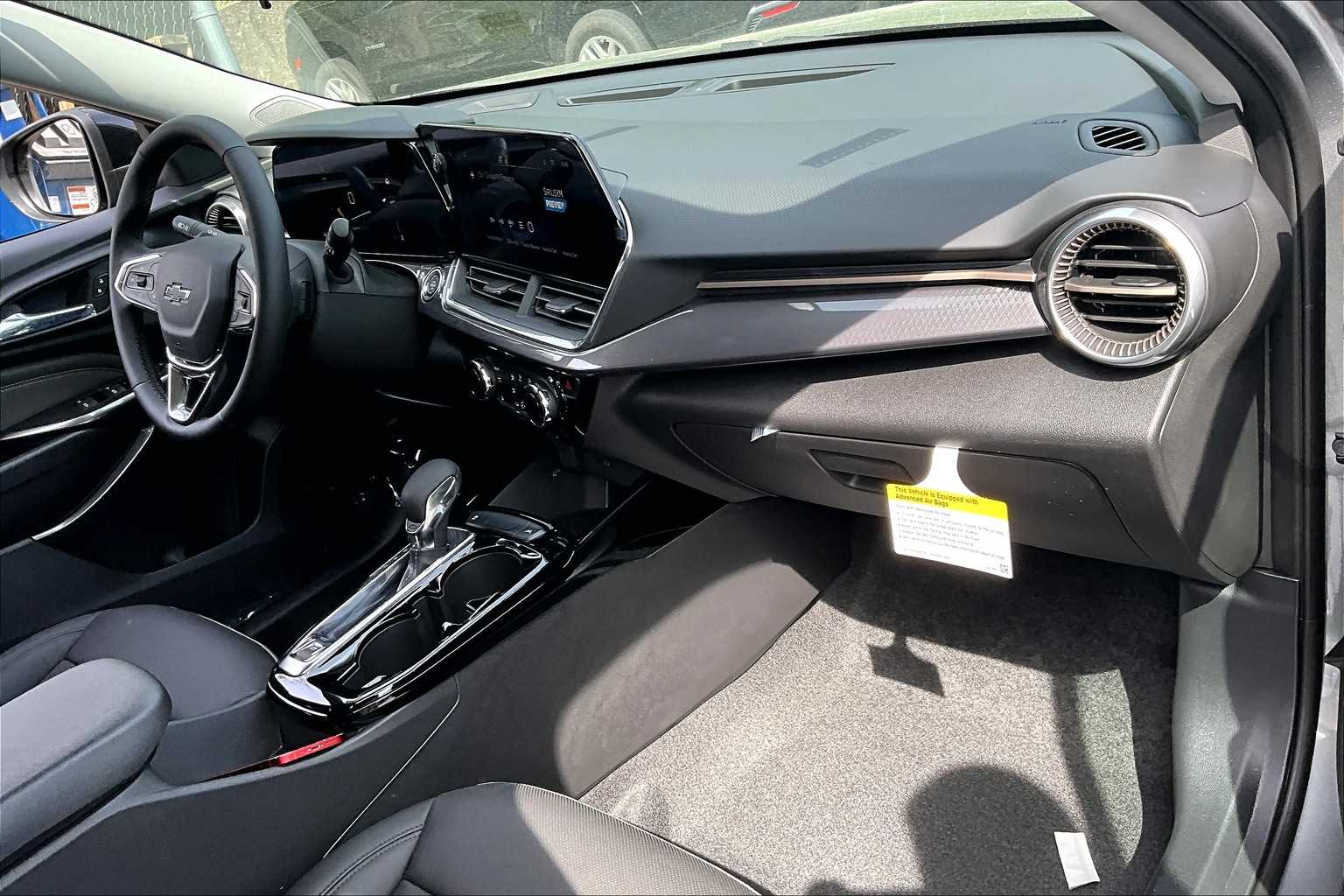 2025 Chevrolet Trax ACTIV - Photo 10