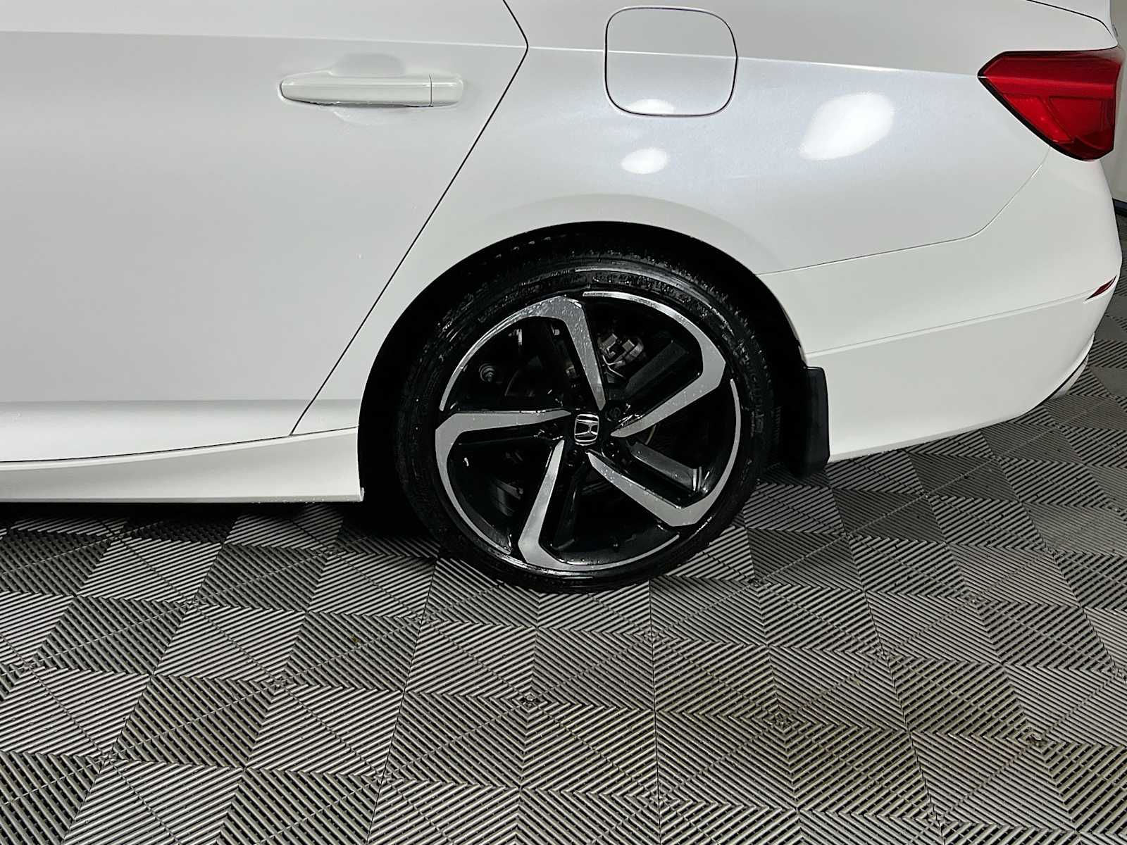 2022 Honda Accord Sport - Photo 31