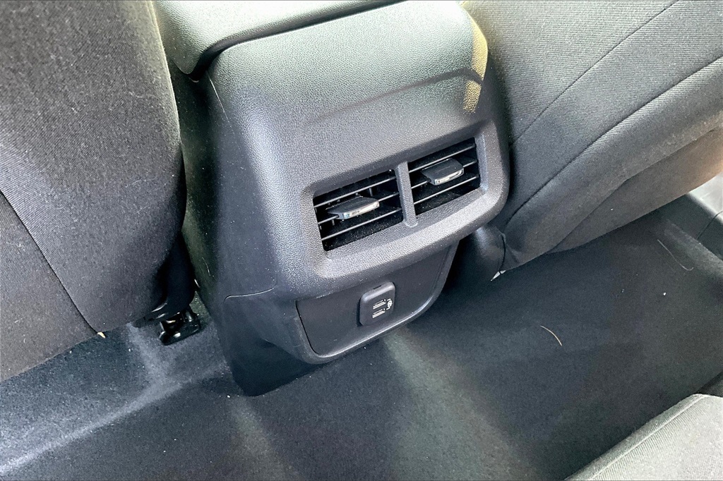 2023 Chevrolet Equinox LT - Photo 27