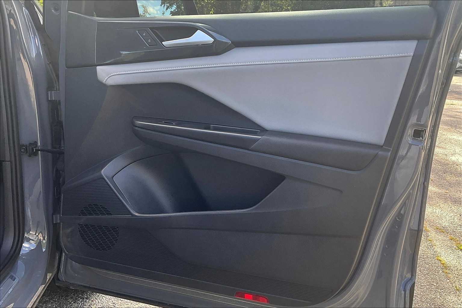 2023 Volkswagen Taos SEL - Photo 12
