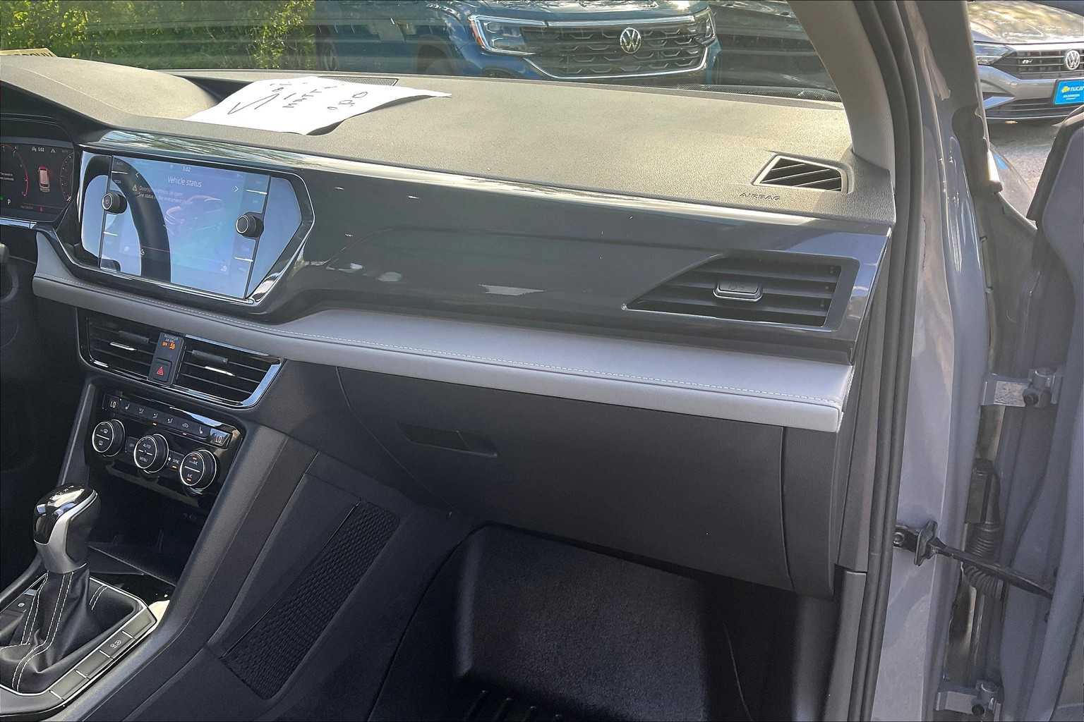 2023 Volkswagen Taos SEL - Photo 13