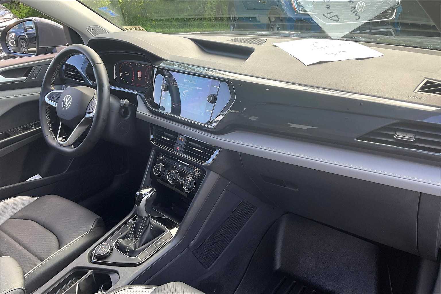 2023 Volkswagen Taos SEL - Photo 14