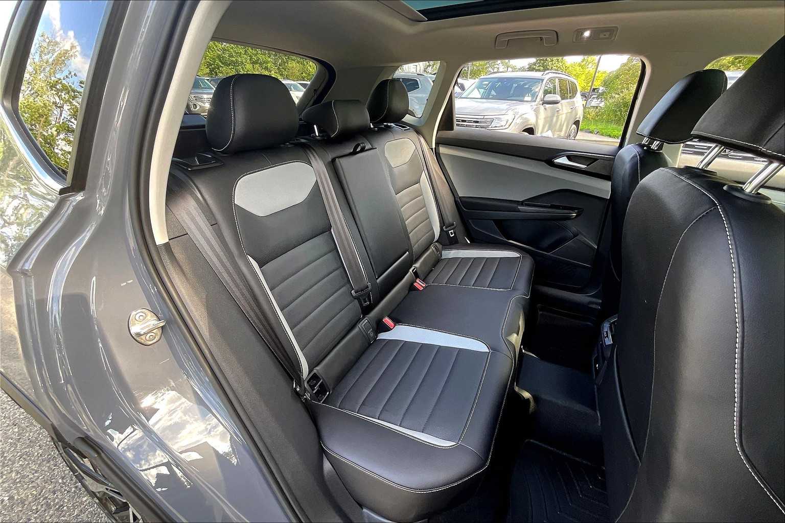 2023 Volkswagen Taos SEL - Photo 16
