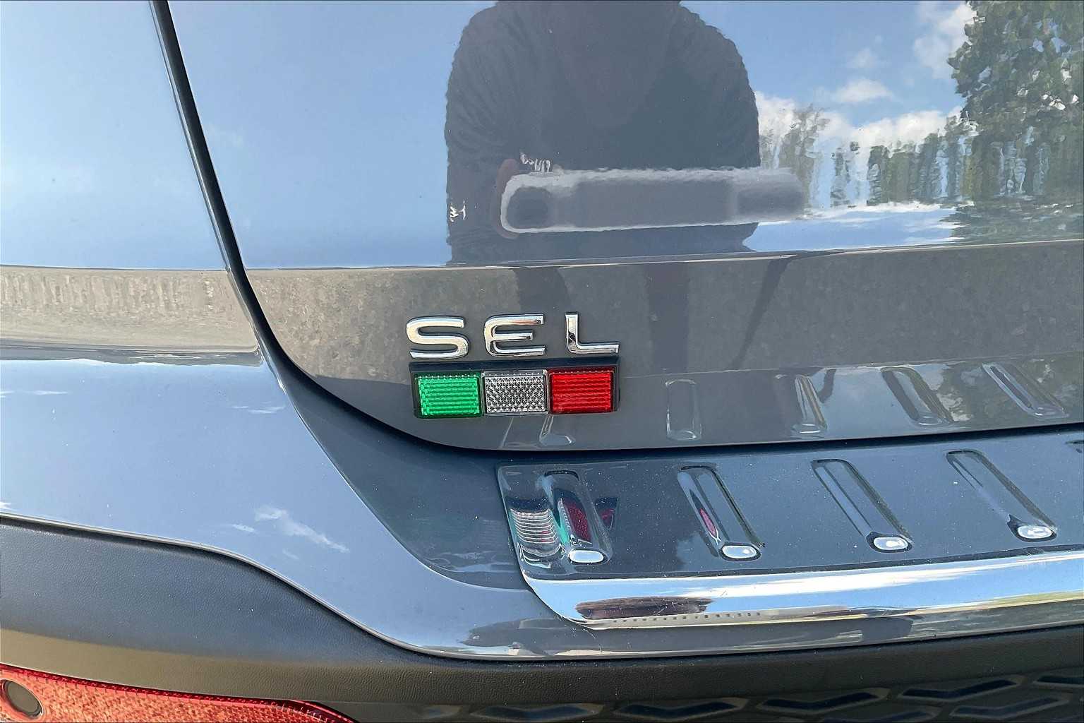 2023 Volkswagen Taos SEL - Photo 28