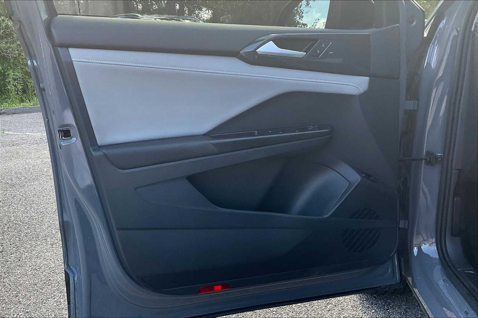 2023 Volkswagen Taos SEL - Photo 9
